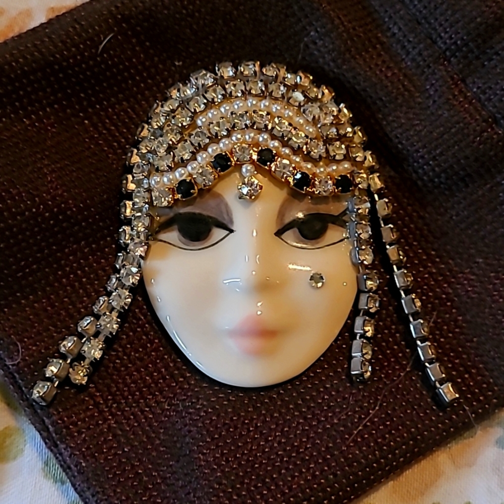 1970s Rhinestone Face Pin-Brooch-Cameo/Porcelain/Figural Flapper Girl or Cleopat